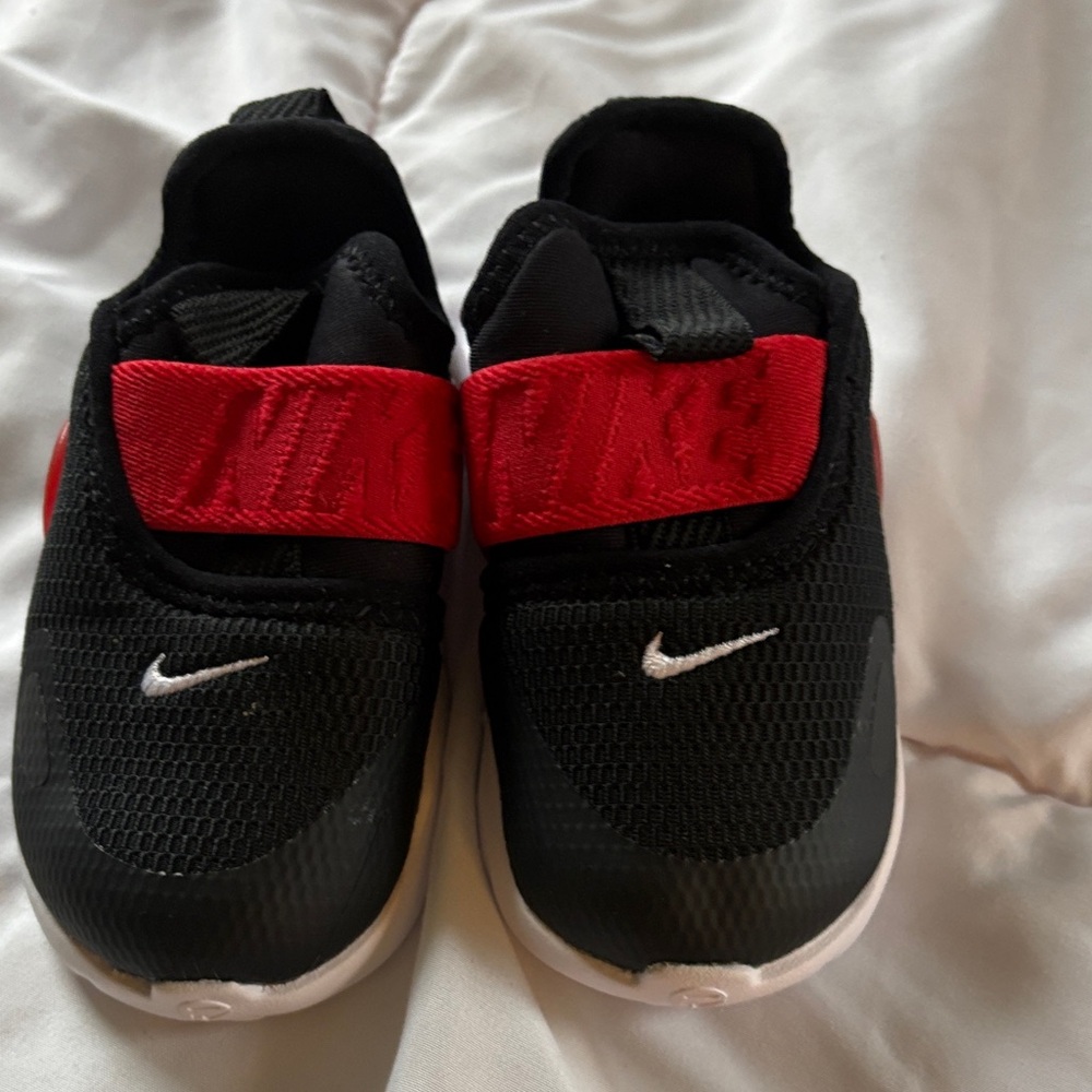 Nike Kids Black & Red Slip-On Sneakers with White Swoosh